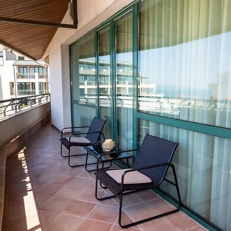 Marina Apartment *
